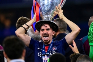 维蒂尼亚：我们才拿第一座欧冠&amp;皇马还是皇马；五冠王是历史性的