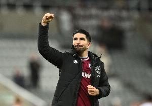 世界杯预选赛-荷媒：阿贾克斯有意索莱尔，与巴黎商谈租借+强制买断方案