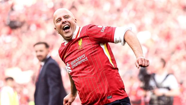 世预赛亚洲区赛程-斯洛特上任时曾遭嘲讽：这人谁啊？利物浦完蛋了！