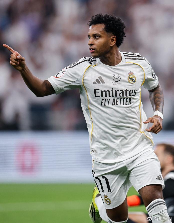 足坛一夜动态：大巴黎四连冠，皇马复仇马竞，利物浦阻击阿森纳|巴黎圣日耳曼|AC米兰|马赛|皇家马德里|舍瓦利耶_新浪体育_新浪新闻